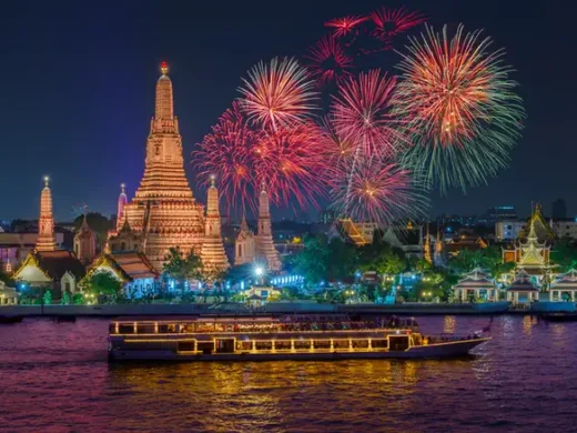 Enjoy_River_Cruise_in_Bangkok