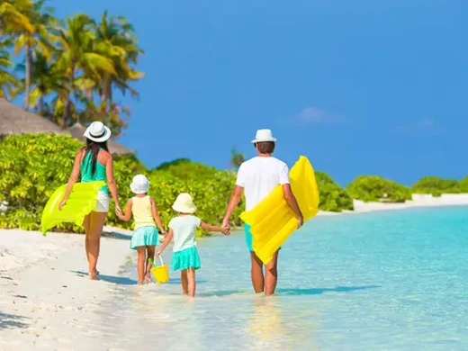 Family-vacation-Maldives