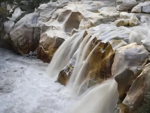 Gaurikund_Falls_slider