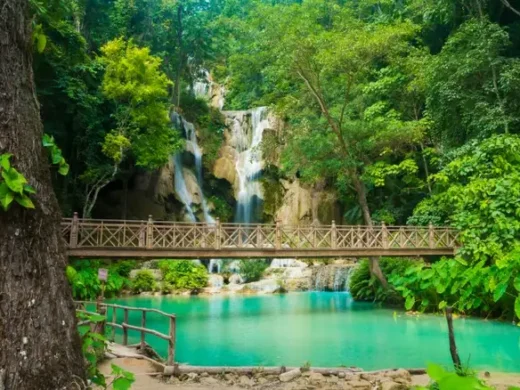 Kuang_Si_Waterfall_in_Luang_Prabang__Laos