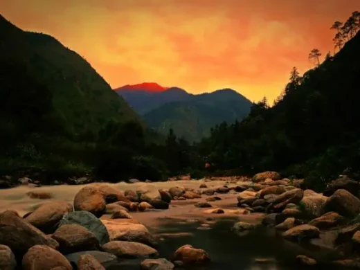 Sunset_at_Tirthan_Valley_in_Himachal_Pradesh