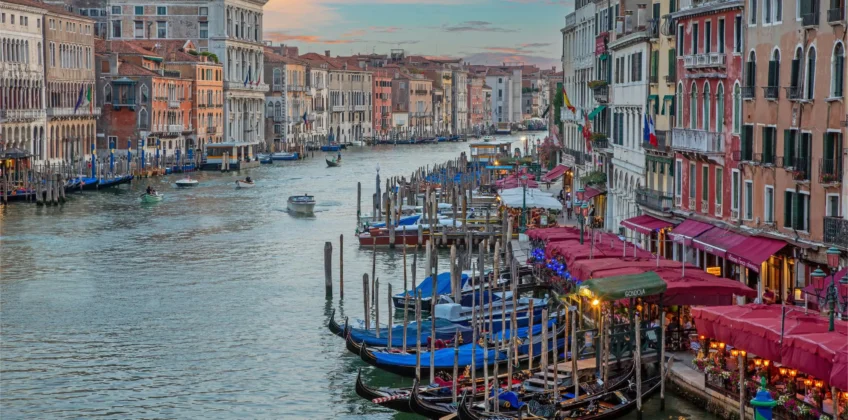convertio.in_A Soothing Europe Tour Package (4).jpg